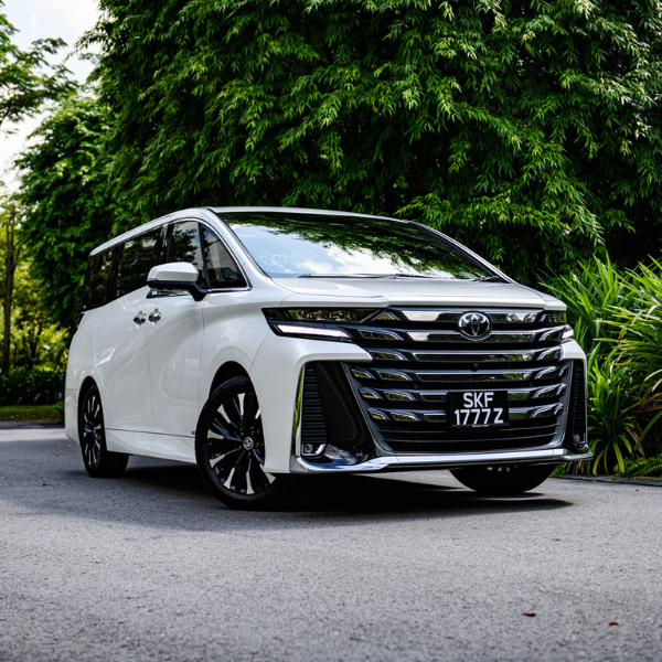 Toyota Vellfire Rental Chennai